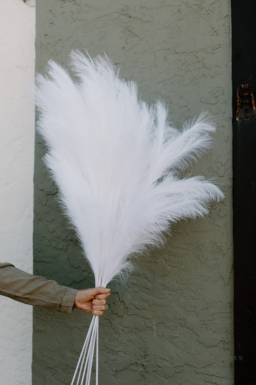 Large Faux Pampas Grass - White